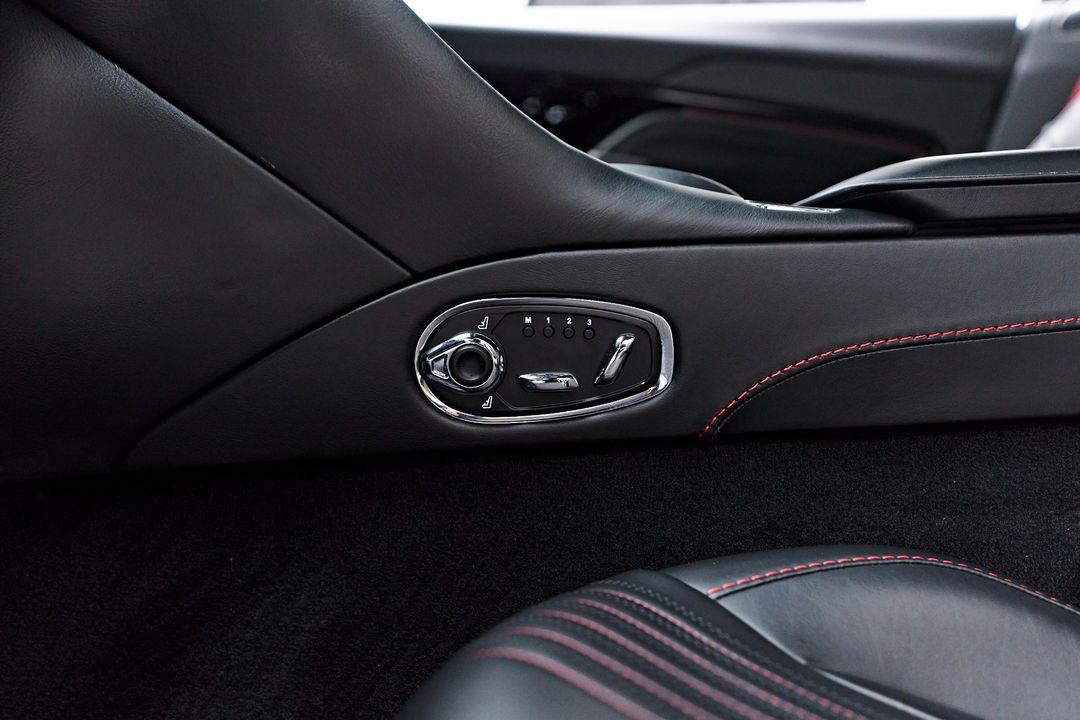 2020 Aston Martin DB11