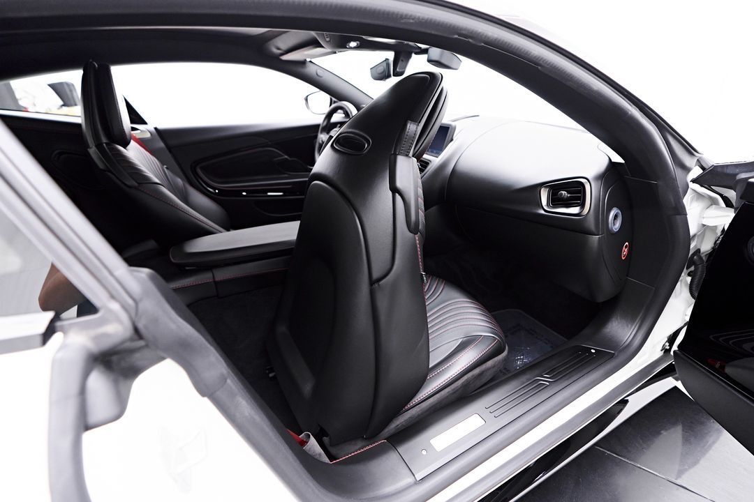 2020 Aston Martin DB11
