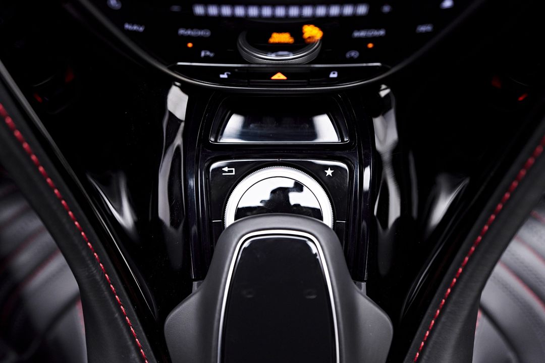 2020 Aston Martin DB11