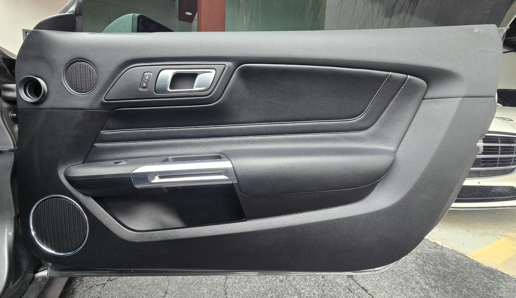 2022 Ford Mustang