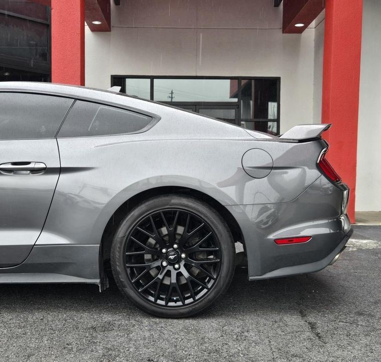 2022 Ford Mustang
