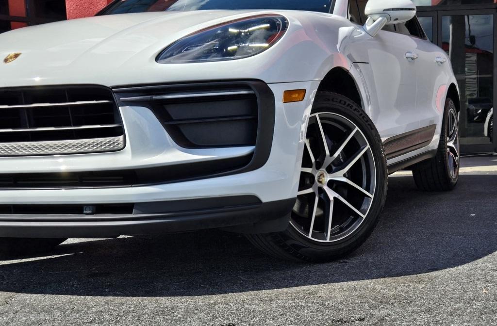 2022 Porsche Macan