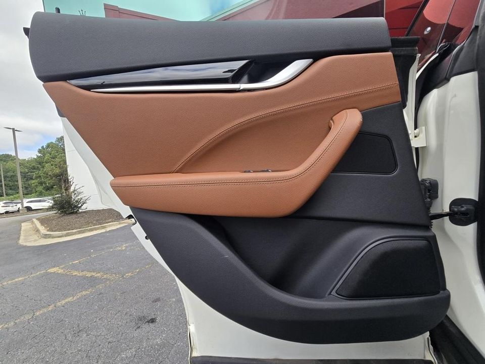 2022 Maserati Levante
