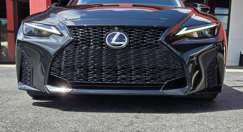 2023 Lexus IS