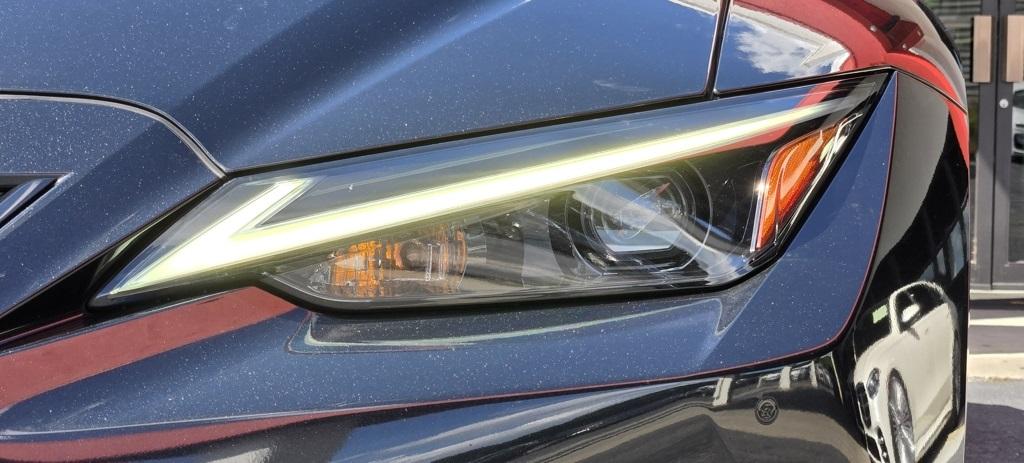 2023 Lexus IS