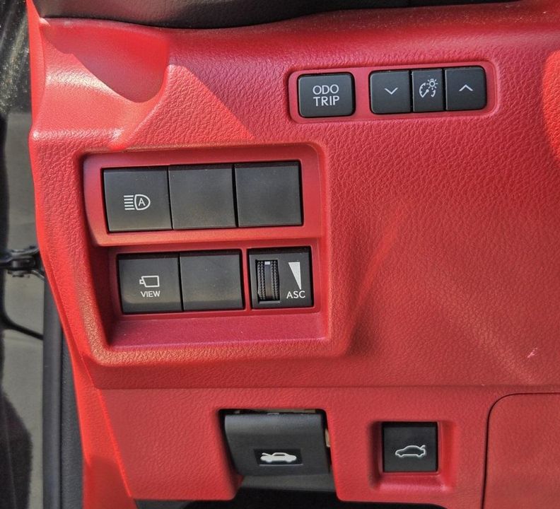 2023 Lexus IS