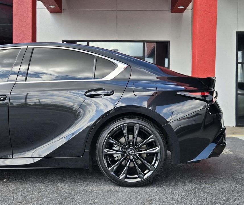 2023 Lexus IS