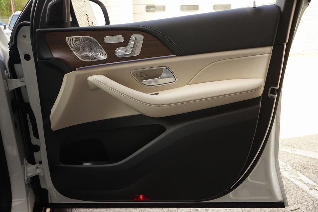 2025 Mercedes-Benz GLS