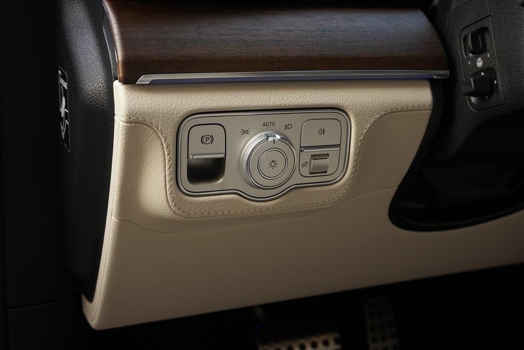 2025 Mercedes-Benz GLS