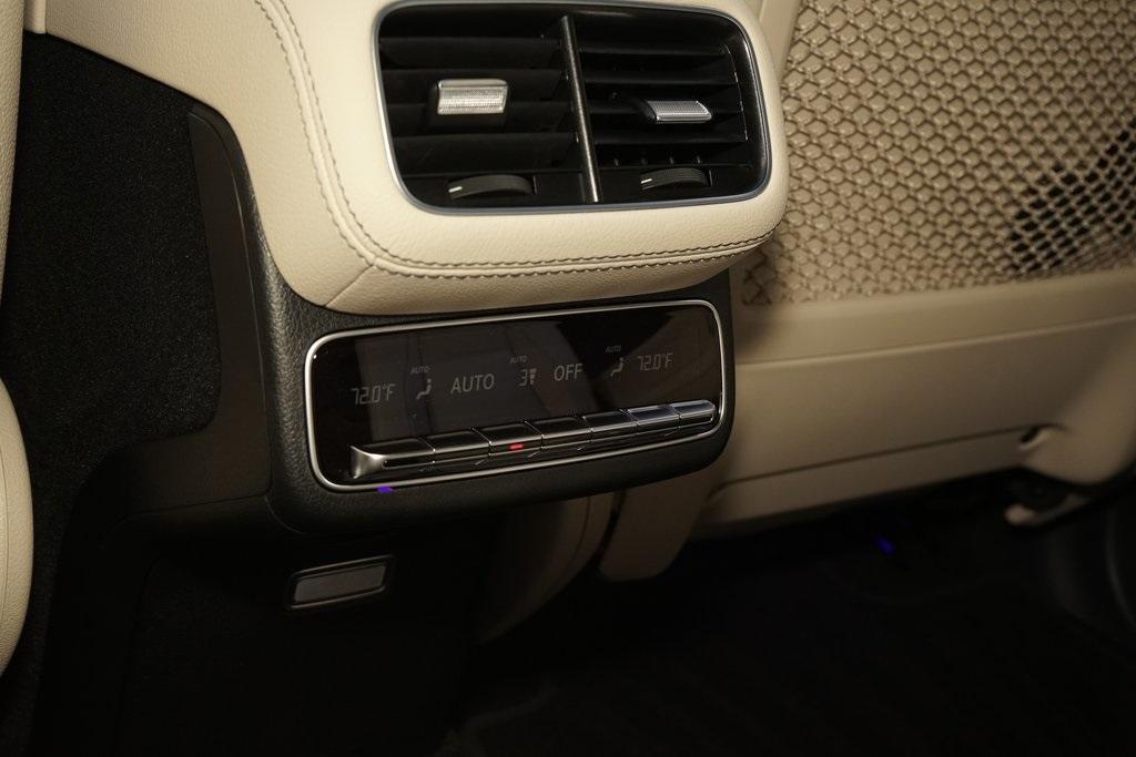 2025 Mercedes-Benz GLS