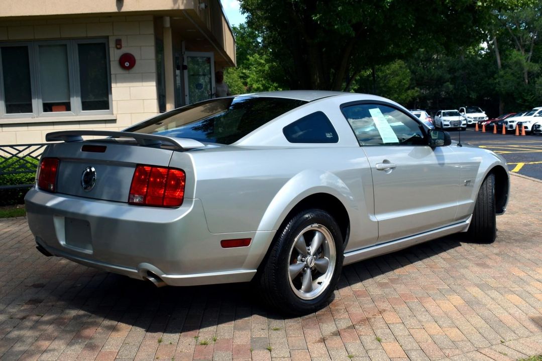 2006 Ford Mustang GT Premium Coupe 2D GT4.6L V8