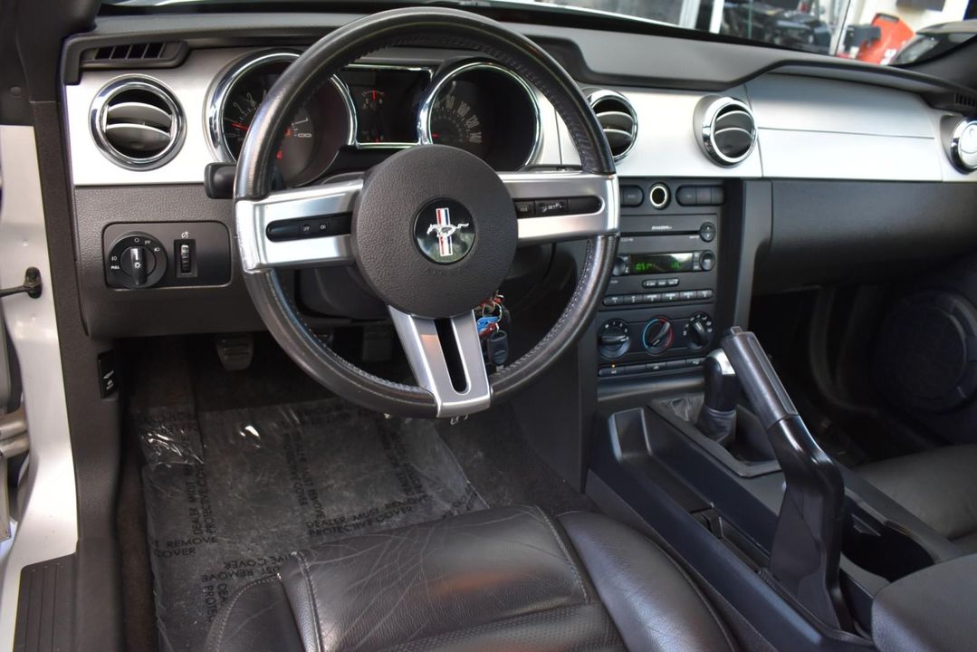 2006 Ford Mustang GT Premium Coupe 2D GT4.6L V8