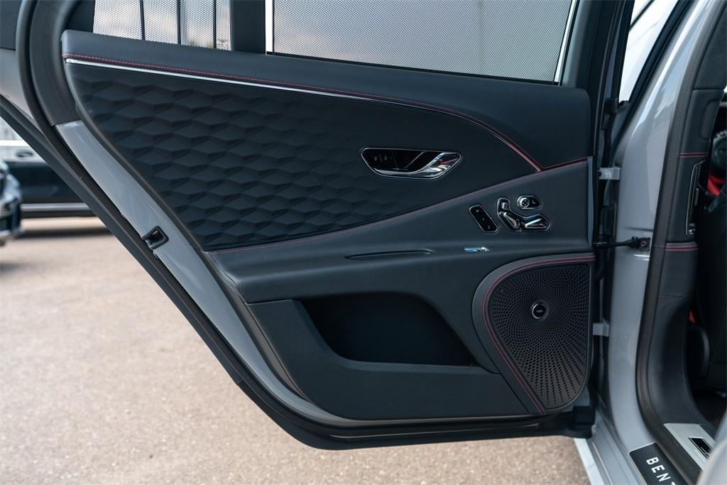 2025 Bentley Flying Spur