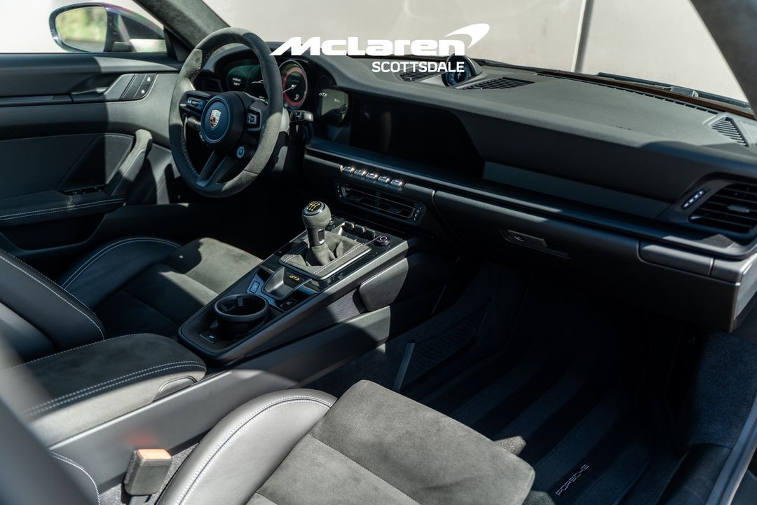 2024 PORSCHE 911