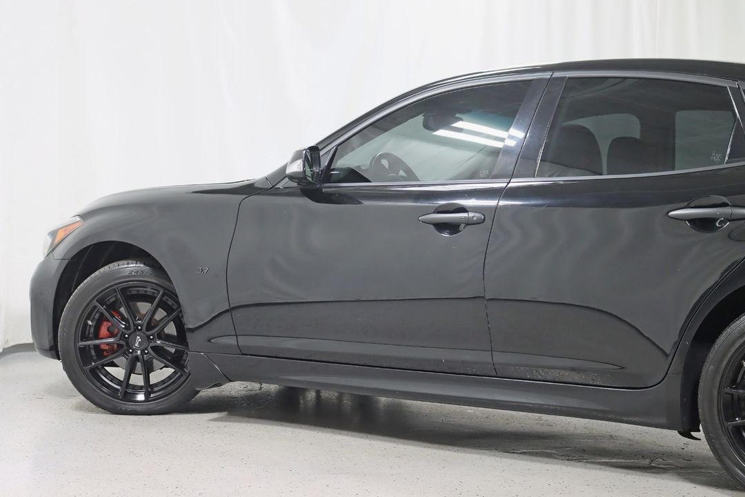 2016 INFINITI Q70