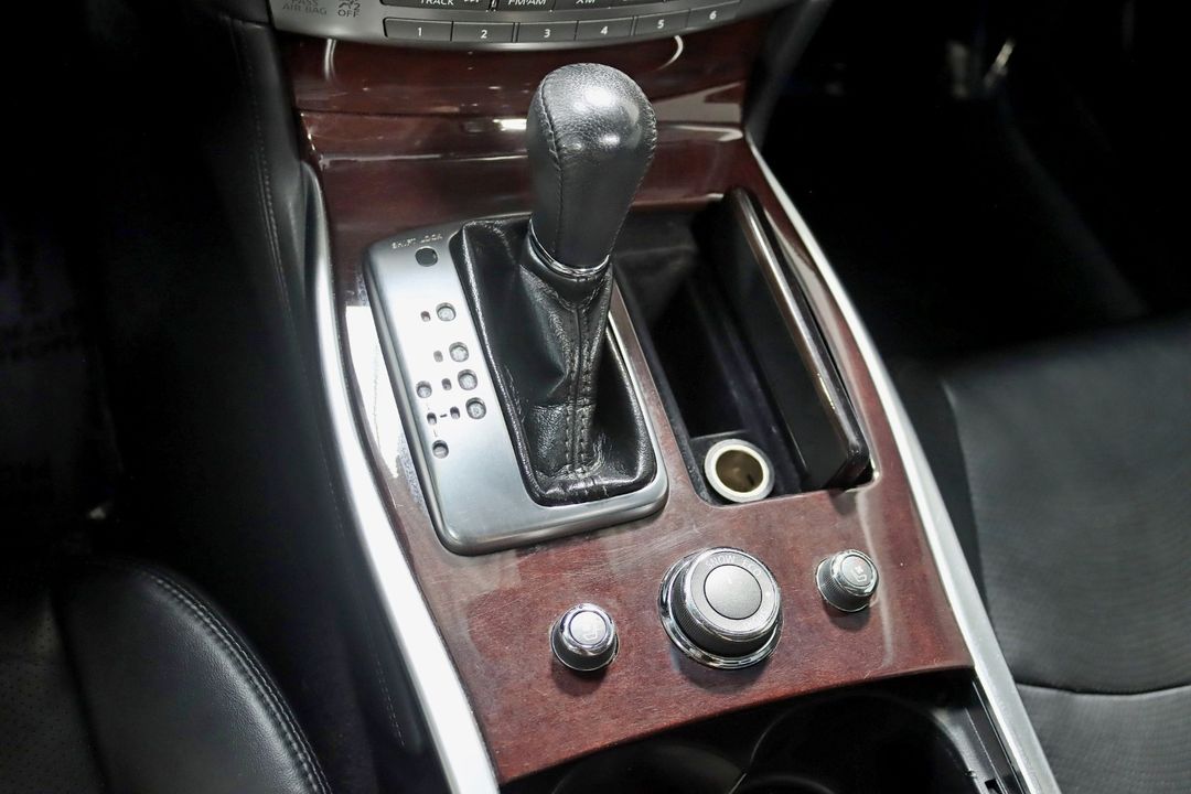 2016 INFINITI Q70