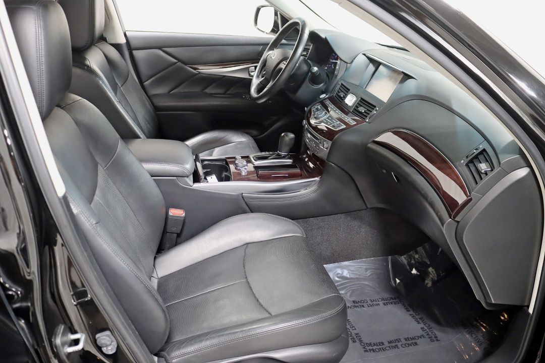 2016 INFINITI Q70