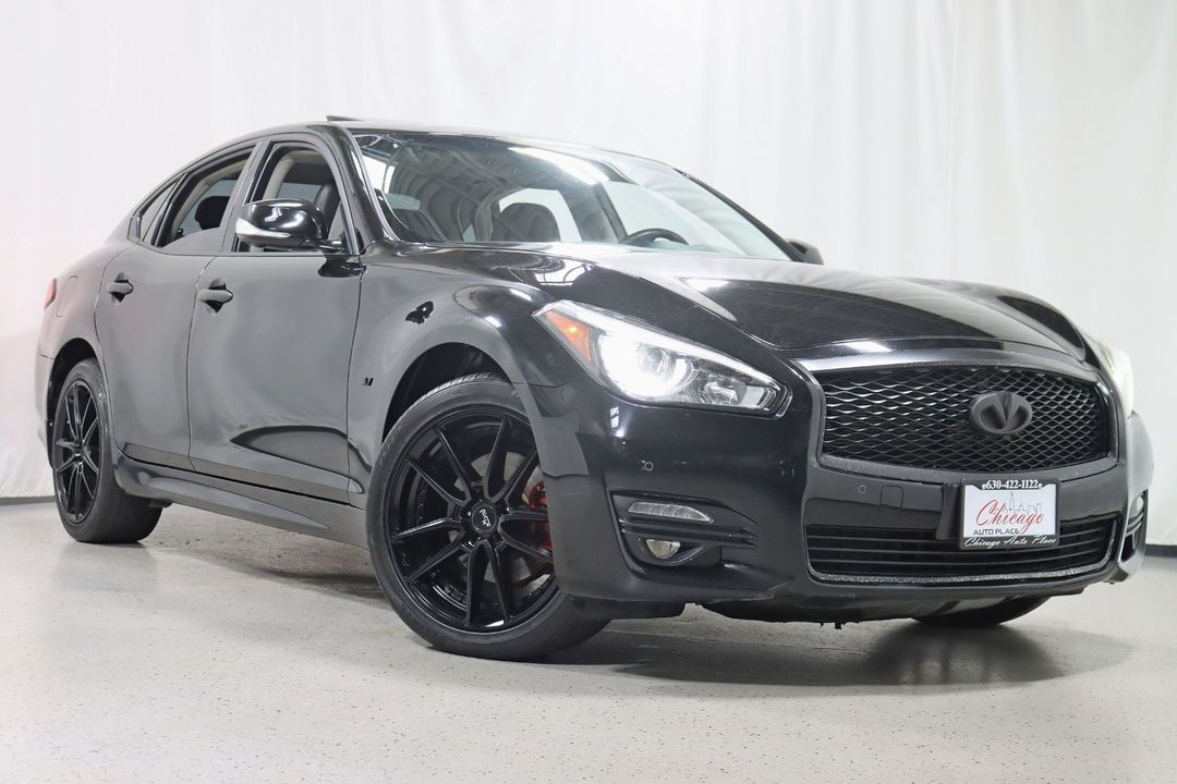2016 INFINITI Q70