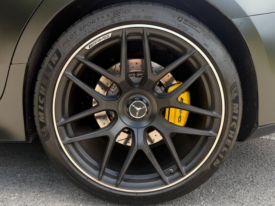 2021 Mercedes-Benz AMG GT 63