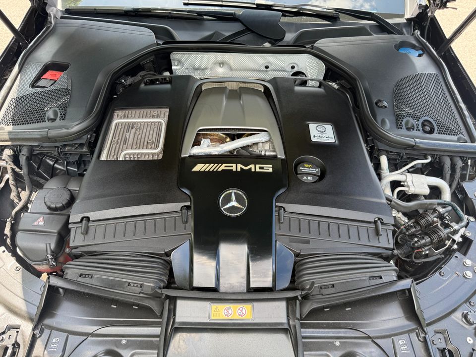 2021 Mercedes-Benz AMG GT 63