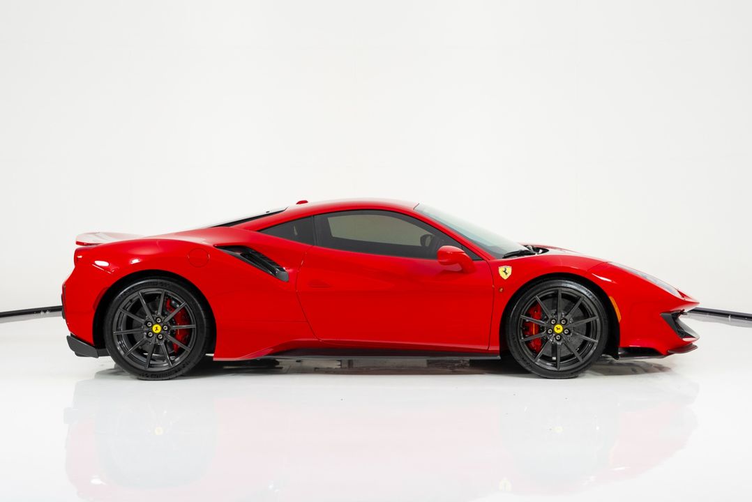 2019 Ferrari 488 Pista