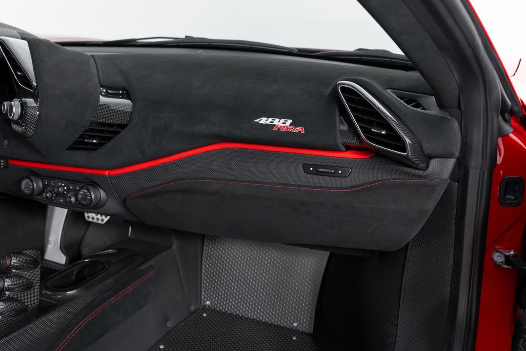 2019 Ferrari 488 Pista