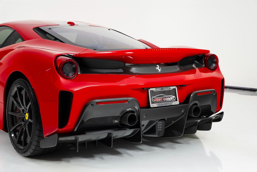 2019 Ferrari 488 Pista