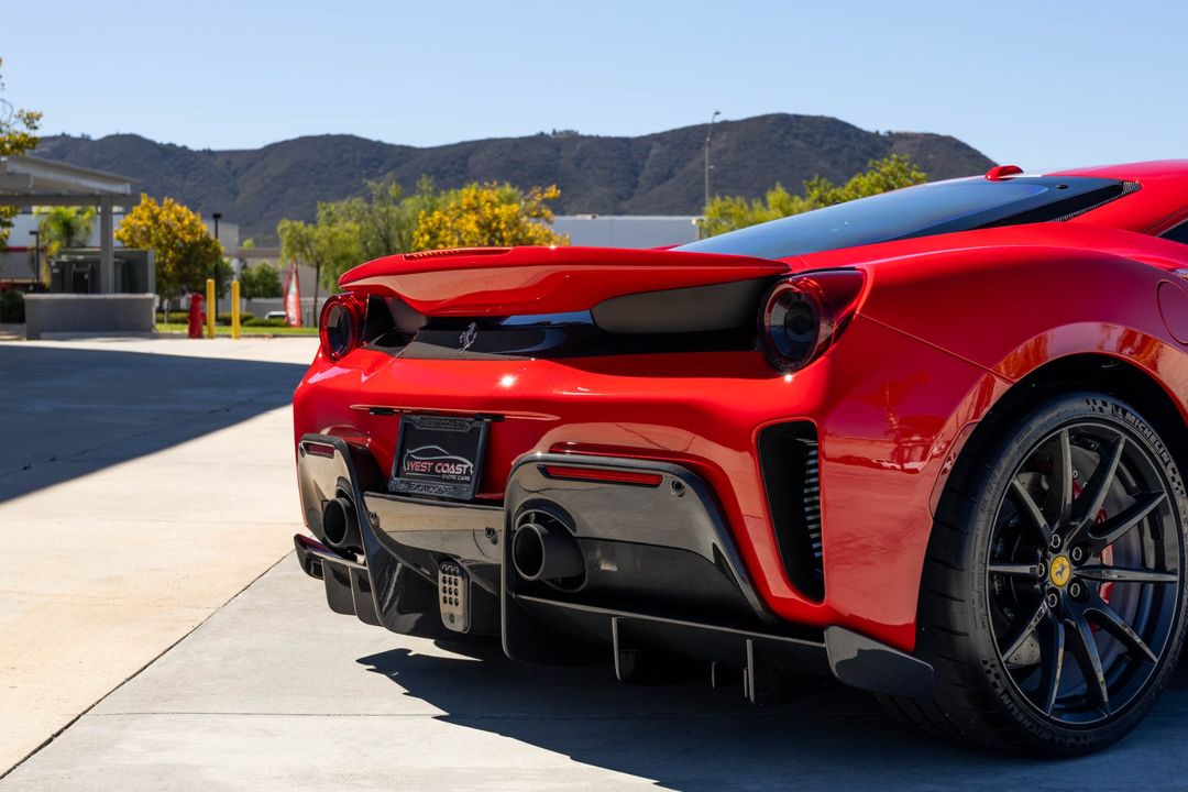 2019 Ferrari 488 Pista