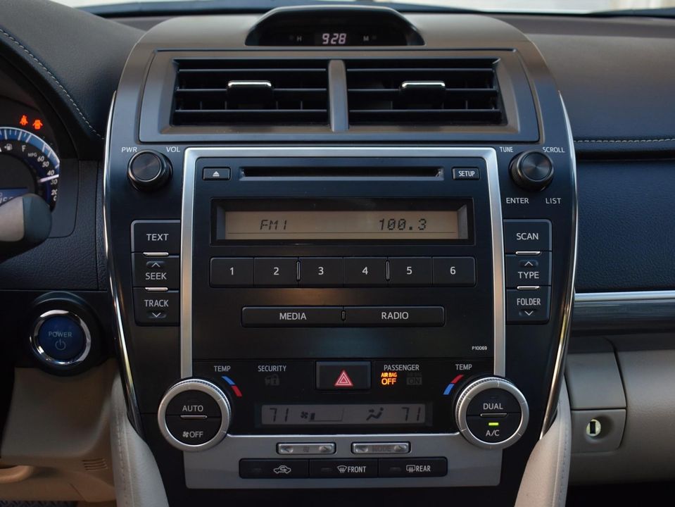 2012 Toyota Camry Hybrid