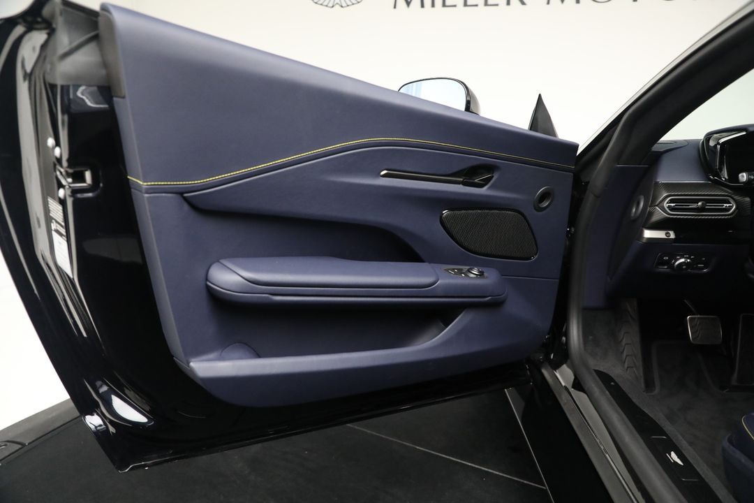 2026 Aston Martin Vantage
