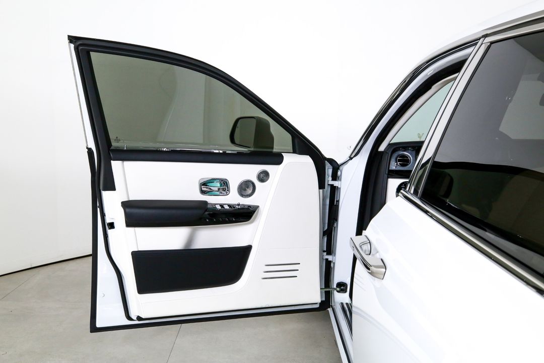 2024 Rolls-Royce Phantom