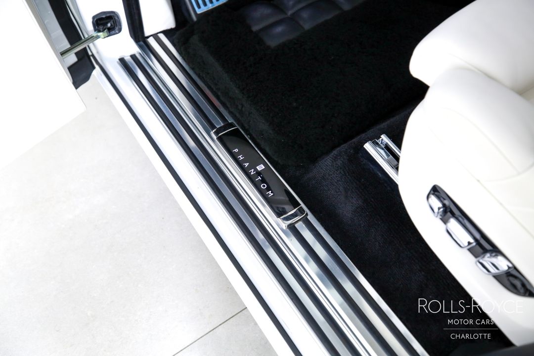 2024 Rolls-Royce Phantom