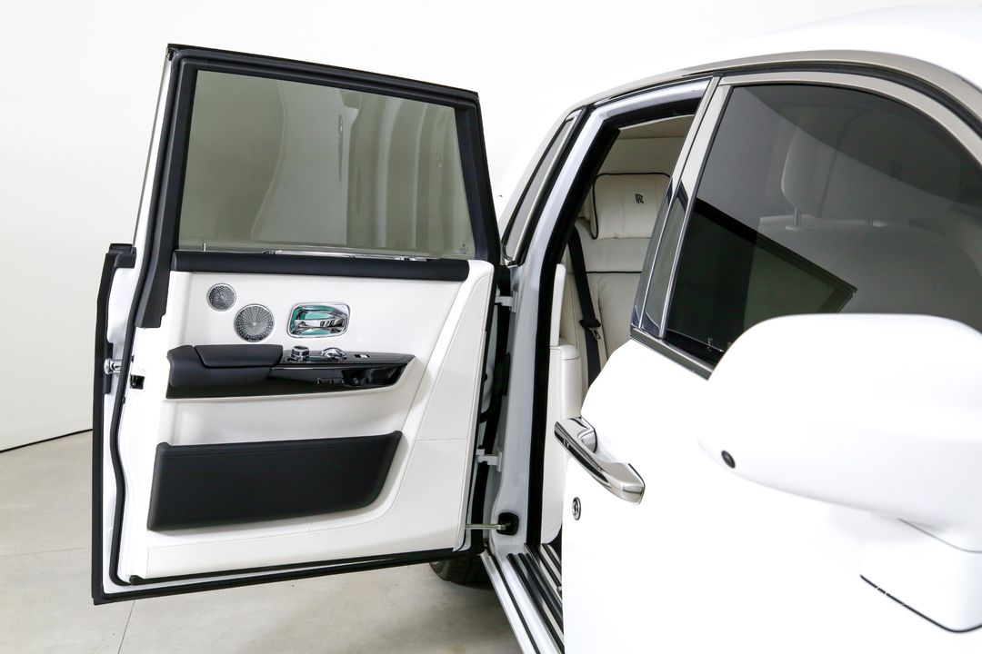 2024 Rolls-Royce Phantom