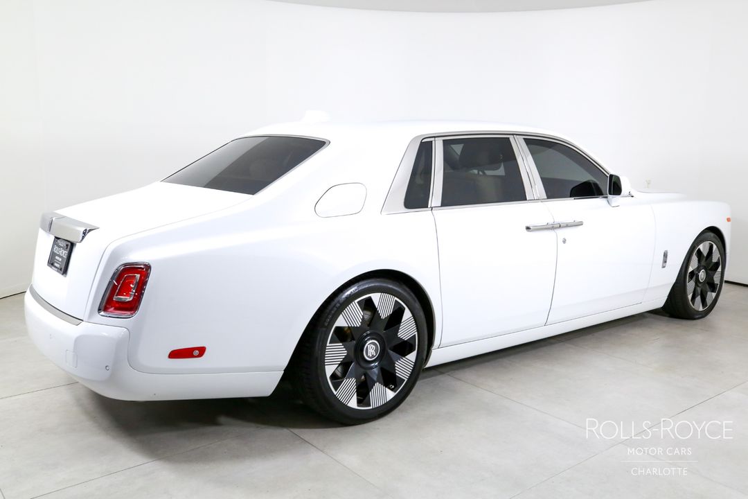 2024 Rolls-Royce Phantom
