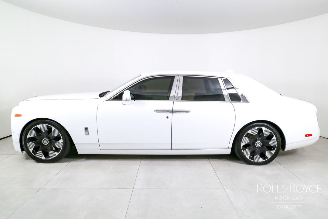 2024 Rolls-Royce Phantom