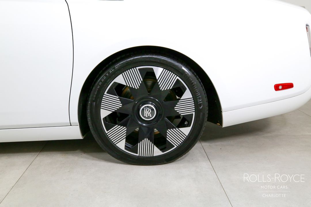 2024 Rolls-Royce Phantom