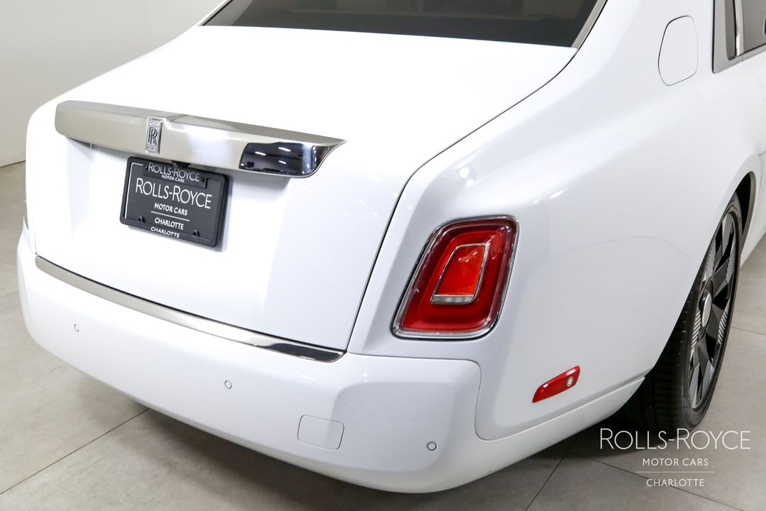 2024 Rolls-Royce Phantom