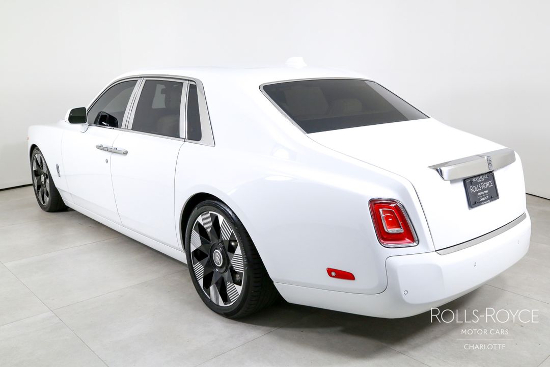 2024 Rolls-Royce Phantom