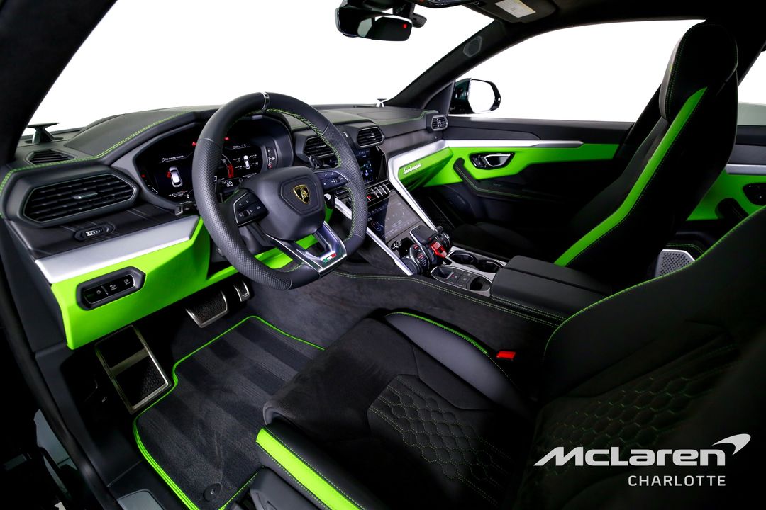 2024 Lamborghini Urus