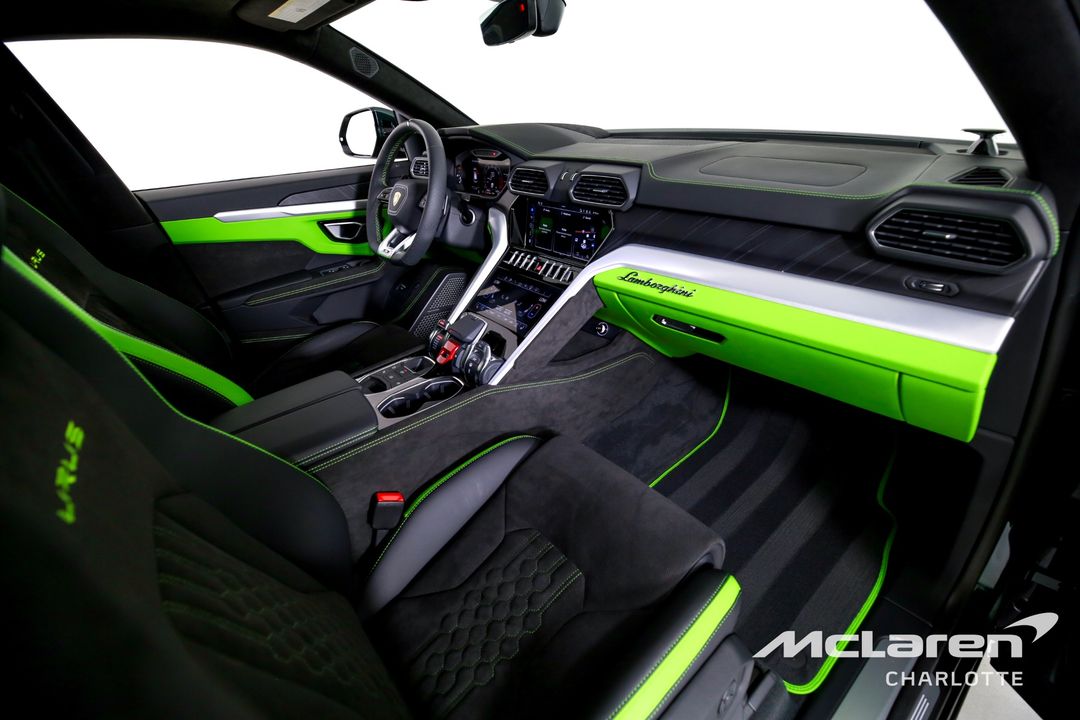 2024 Lamborghini Urus
