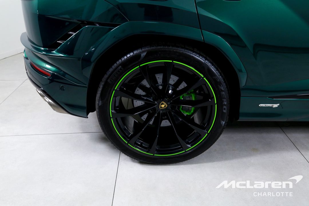 2024 Lamborghini Urus