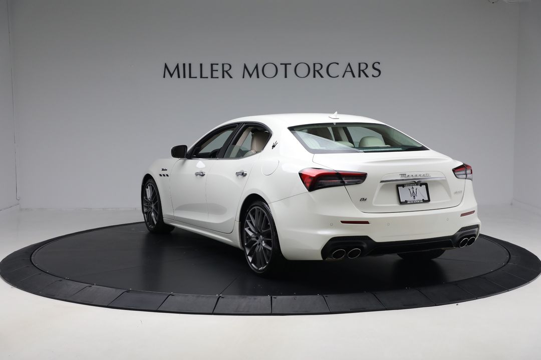 2022 Maserati Ghibli