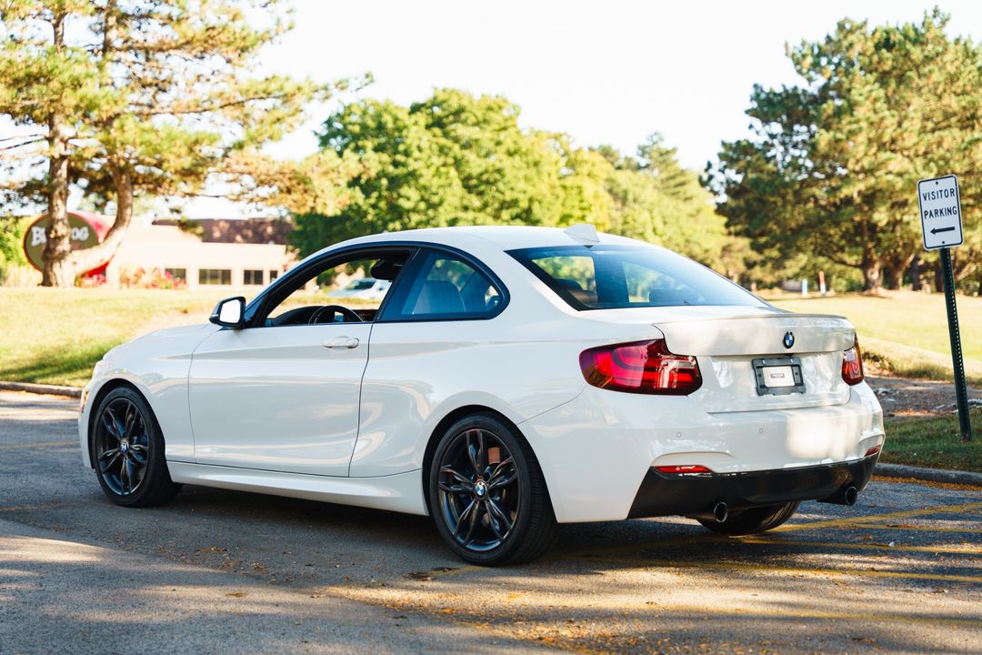 2016 BMW M235I