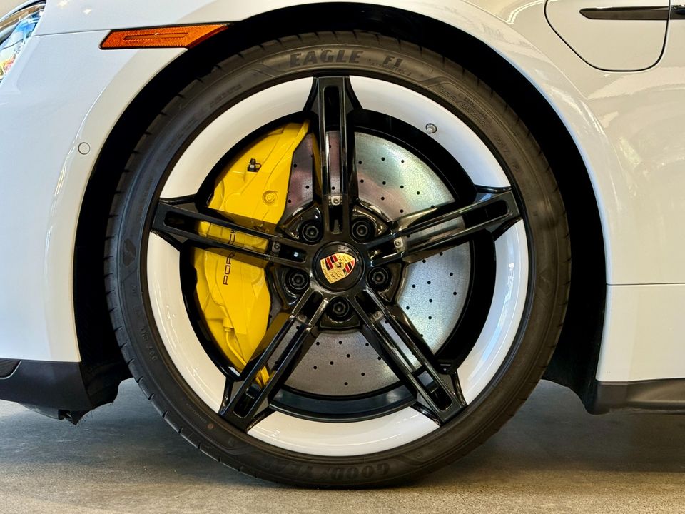 2022 Porsche Taycan