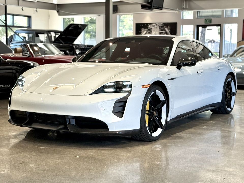 2022 Porsche Taycan