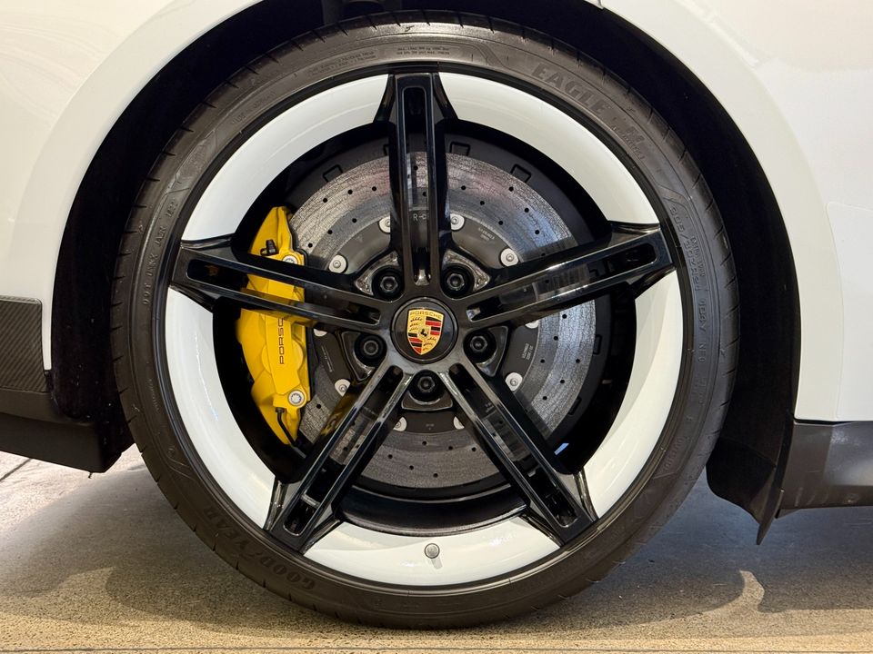 2022 Porsche Taycan