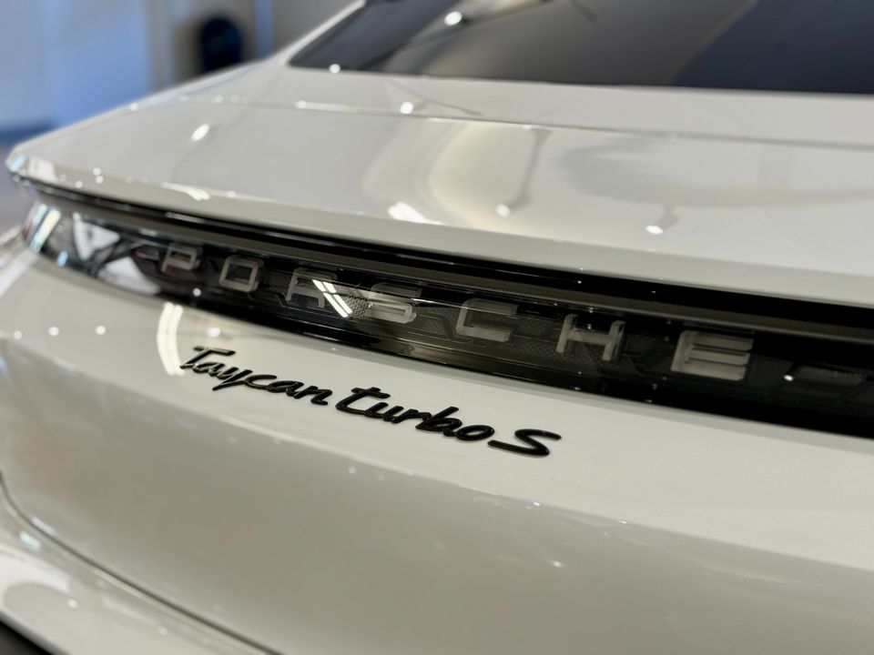 2022 Porsche Taycan