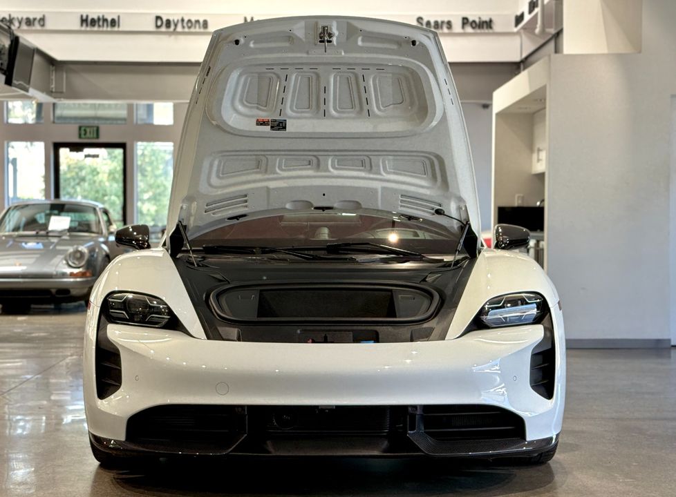 2022 Porsche Taycan