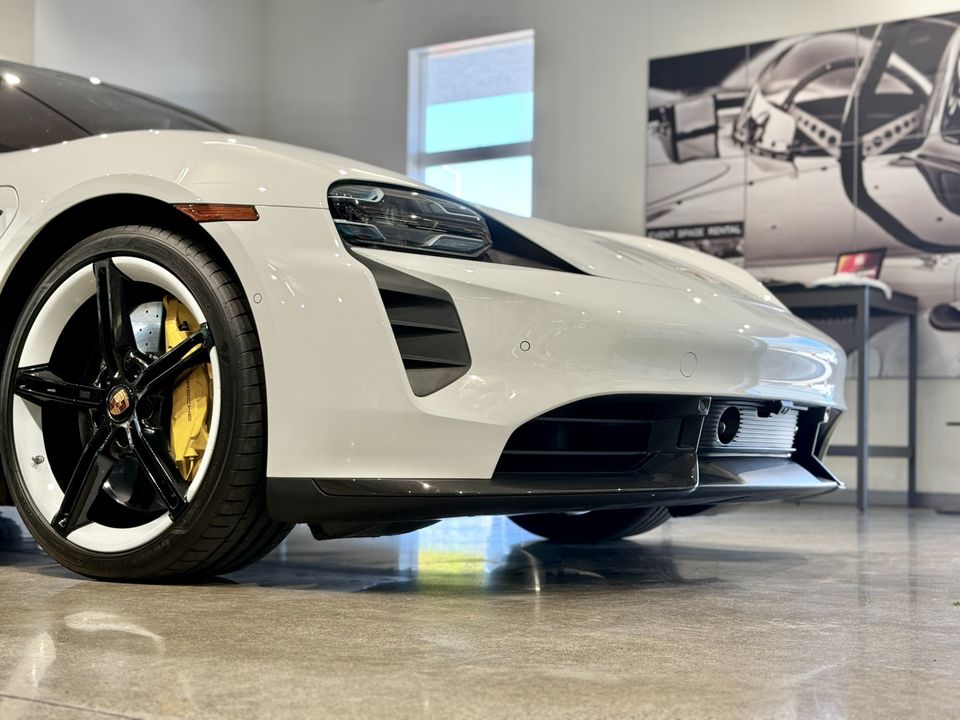 2022 Porsche Taycan