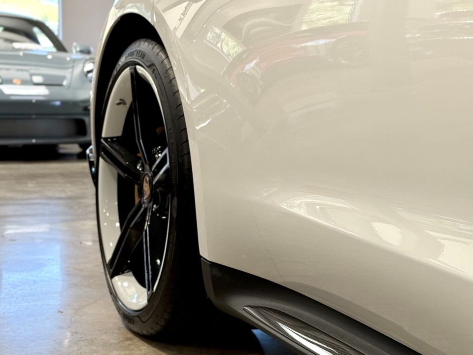 2022 Porsche Taycan
